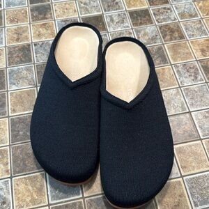 New! Rothy’s “The Casual Clog” 11